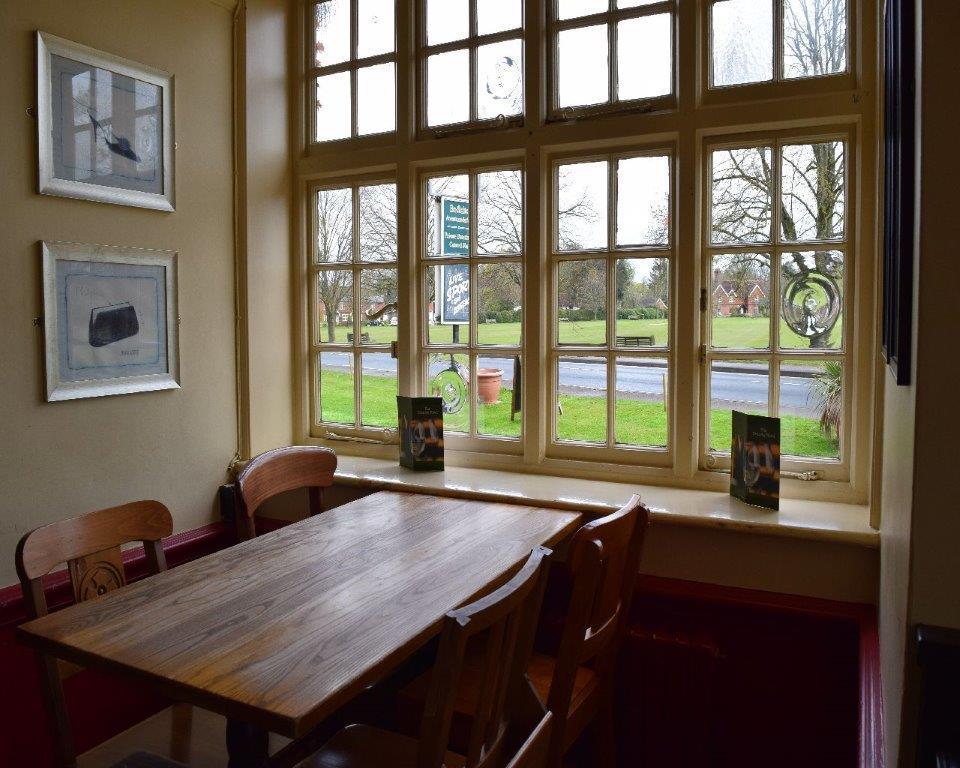 The Cranley Hotel Cranleigh Eksteriør billede