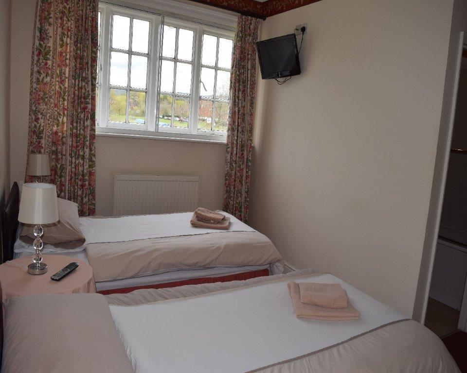 The Cranley Hotel Cranleigh Eksteriør billede
